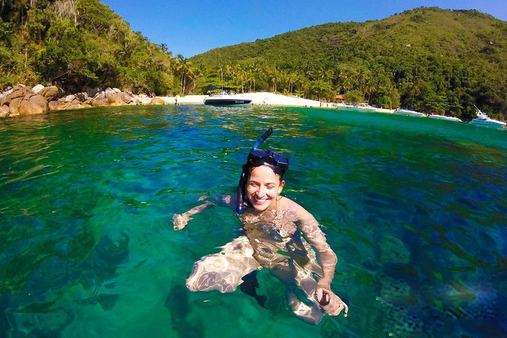 Full Day Around the Island of Ilha Grande and Its Beaches