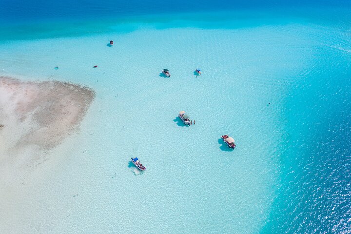 Bacalar 101- Private Tour of the Lagoon of the 7 Colors