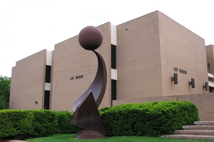 An Exciting Scavenger Hunt: Amarillo Art & Elms