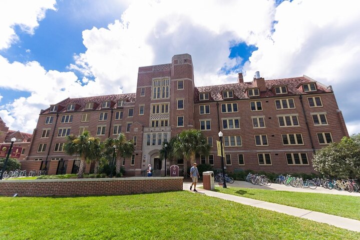 Awesome Scavenger Hunt: The Best of Florida's Capital
