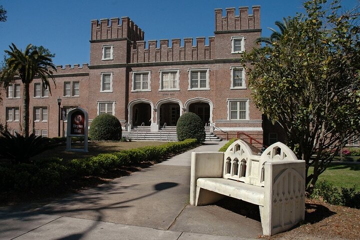 Awesome Scavenger Hunt: The Best of Florida's Capital