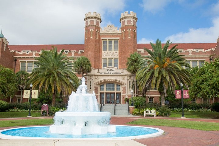 Awesome Scavenger Hunt: The Best of Florida's Capital