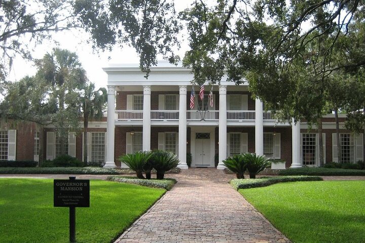 Awesome Scavenger Hunt: The Best of Florida's Capital