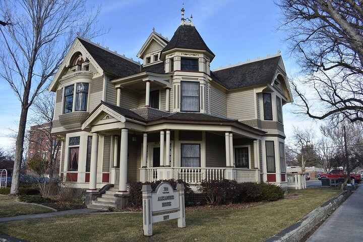 Awesome Scavenger Hunt: Boise Hidden Treasures