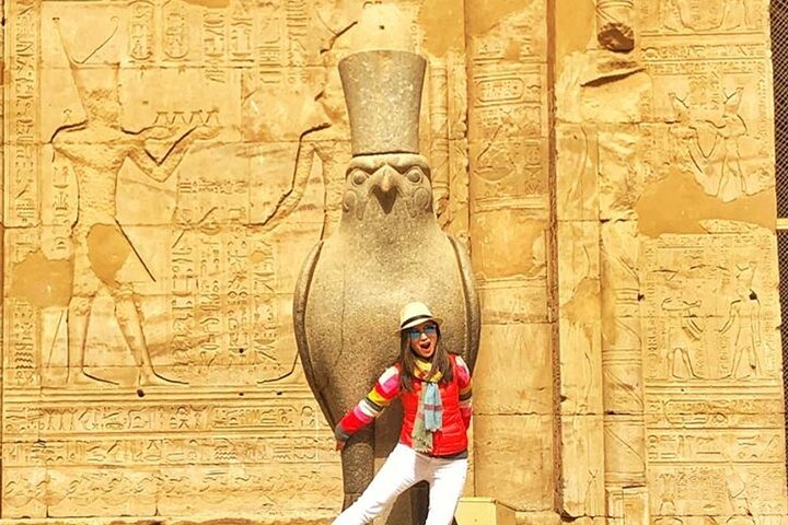 4Days Nile Cruise From Aswan To Luxor Abu Simbel and Air Balloon