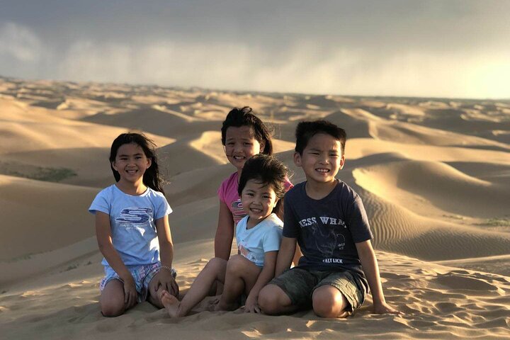 Huhhot 4D3N Inner Mongolia Grassland and desert nature tours