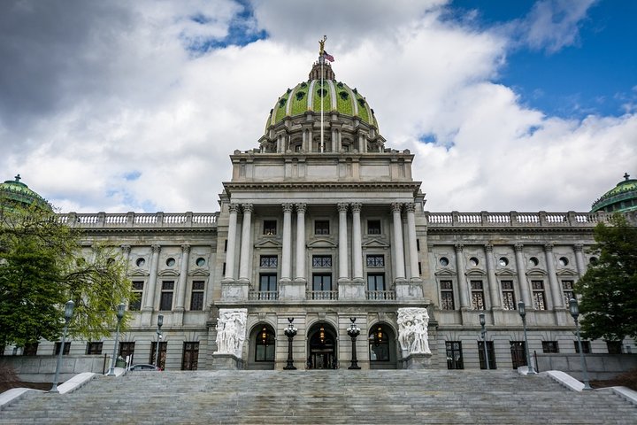 Astounding Scavenger Hunt: Capitol Reflections