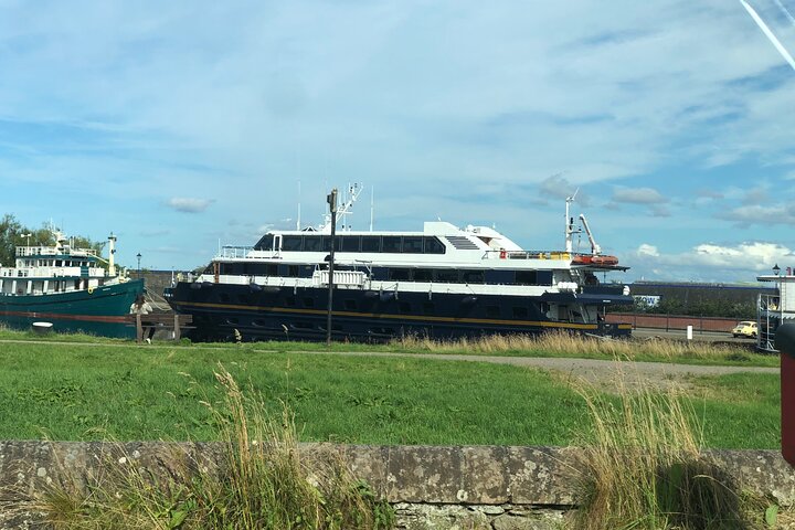 Loch Ness,cawdor castle,inverness,Culloden battlefield,& more from invergordon