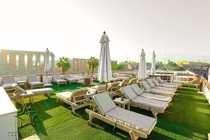 4Days Nile Cruise From Aswan To Luxor Abu Simbel and Air Balloon