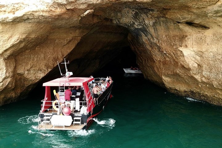 Catamaran Tour to Benagil Caves