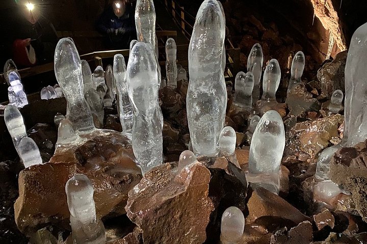 The Cave Explorer