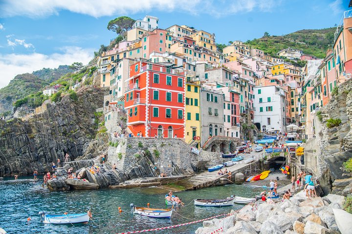Cinque Terre Small Group Tour from Viareggio-Forte dei Marmi