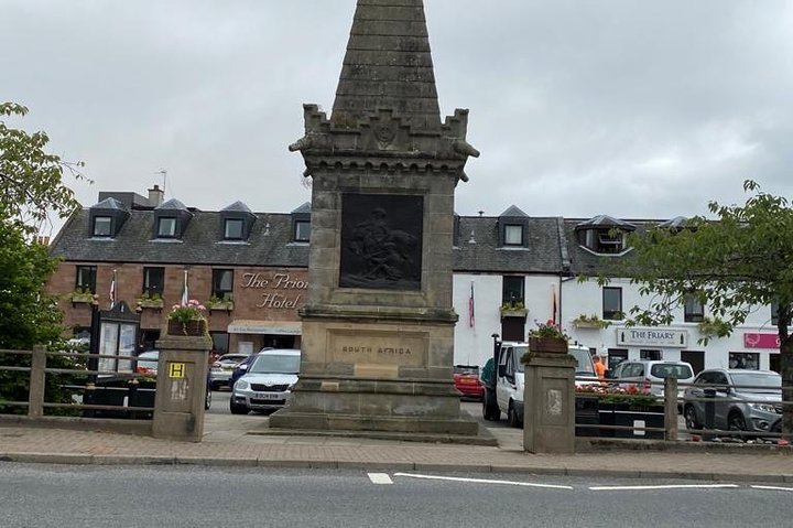 Loch Ness,cawdor castle,inverness,Culloden battlefield,& more from invergordon