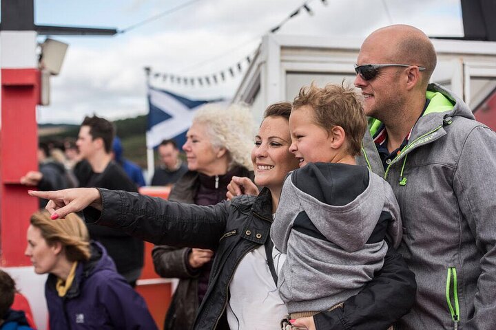 Stunning 90-Minute Firth of Forth Sightseeing Cruise Adventure