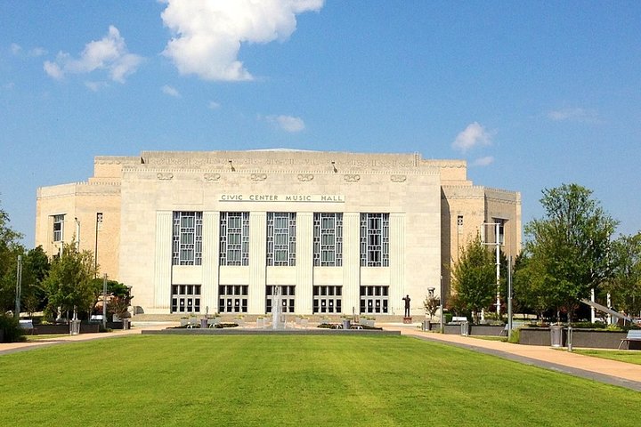 A Spectacular Oklahoma City Scavenger Hunt: Wild Western Art