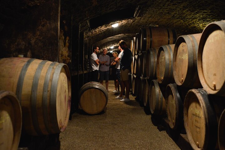 Private day tour in Burgundy : Côte de Beaune & Côte de Nuits