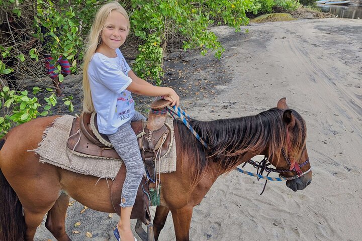 Beach Horseback Riding Adventure in Copalita, Huatulco