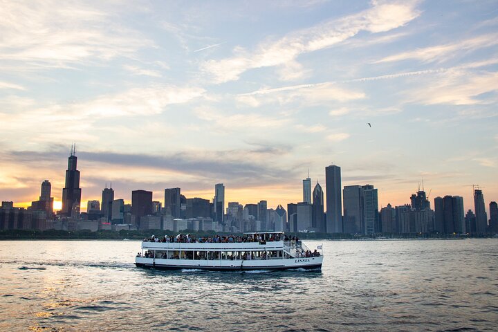 Lake Michigan Sunset Cruise in Chicago