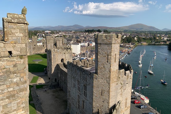 Private Luxury North Wales Tour –Snowdonia & Conwy (Door-to-Door)