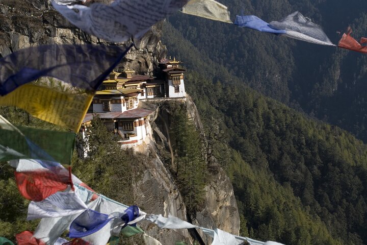 Bhutan Family Vacation With Cultural Tour