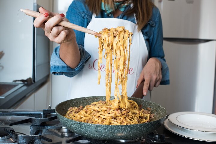 Lucca: Cook with an Italian Mamma – Pasta & Tiramisu by Cesarine