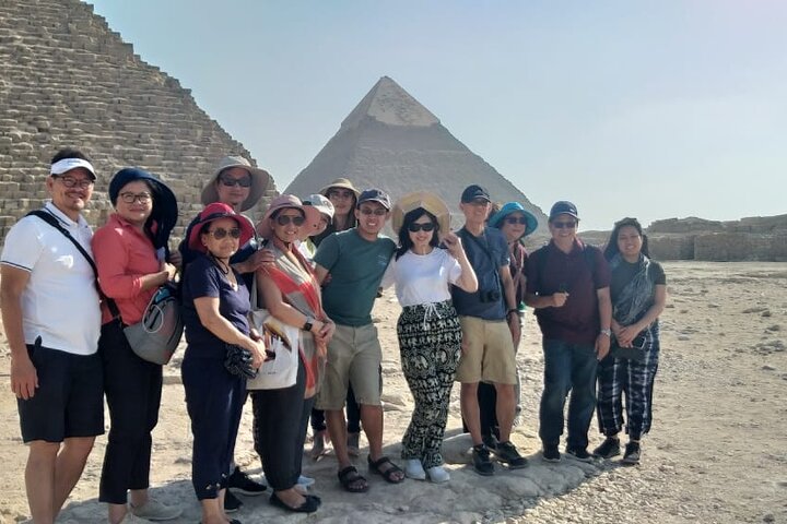 Half Day Tour Giza Pyramids& Great Sphinx with Private Tour Guide