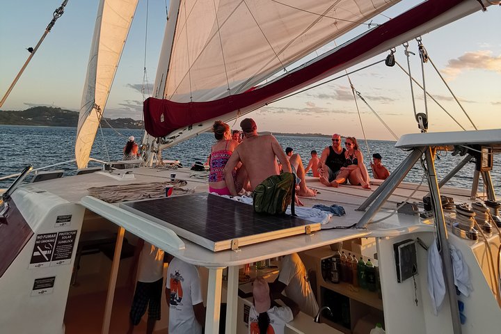 Marlin del Rey Catamaran – Tamarindo & Playas del Coco