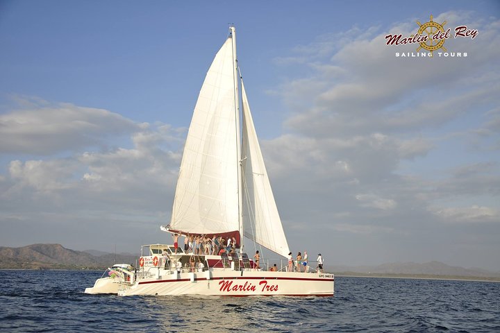 Marlin del Rey Catamaran – Tamarindo & Playas del Coco
