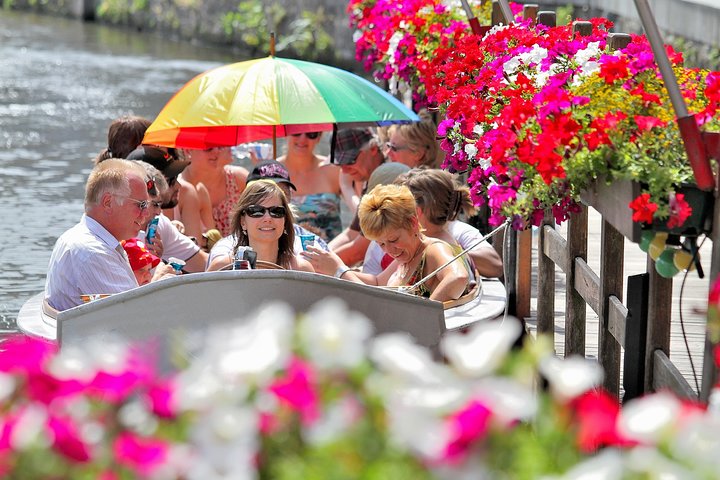 40-Minute Guided boat trip in medieval Ghent