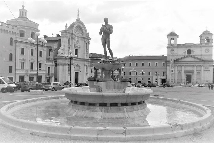 LAquila of Mysteries Private Tour