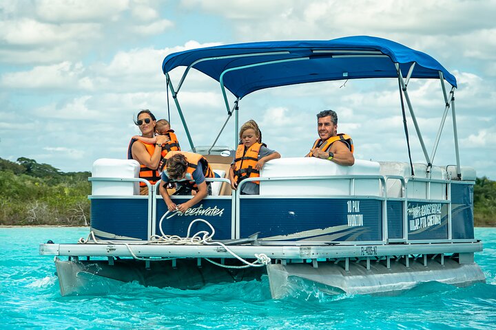 Bacalar 101- Private Tour of the Lagoon of the 7 Colors