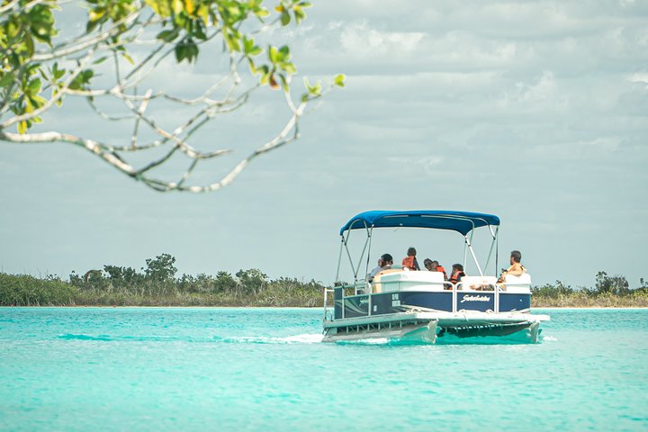 Bacalar 101- Private Tour of the Lagoon of the 7 Colors