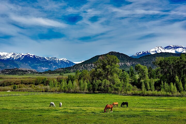 Smartphone Driving Tour between Denver & Vail / Breckenridge