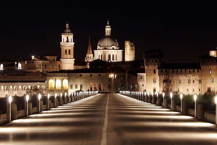 Mantua City Centre Walking Tour