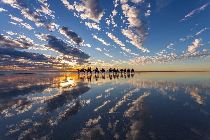 Broome Pre-sunset Camel Tour 30 minutes