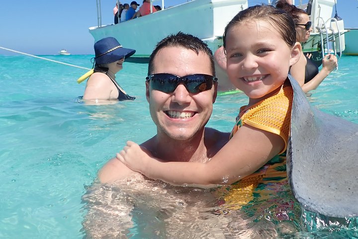 Starfish Point, Stingray City & Coral Garden (3-STOP Adventure)