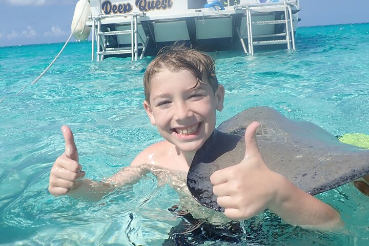 Starfish Point, Stingray City & Coral Garden (3-STOP Adventure)