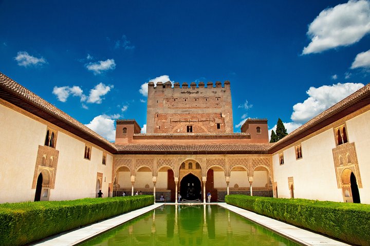 Private Tour With A Different Perspective of Alhambra