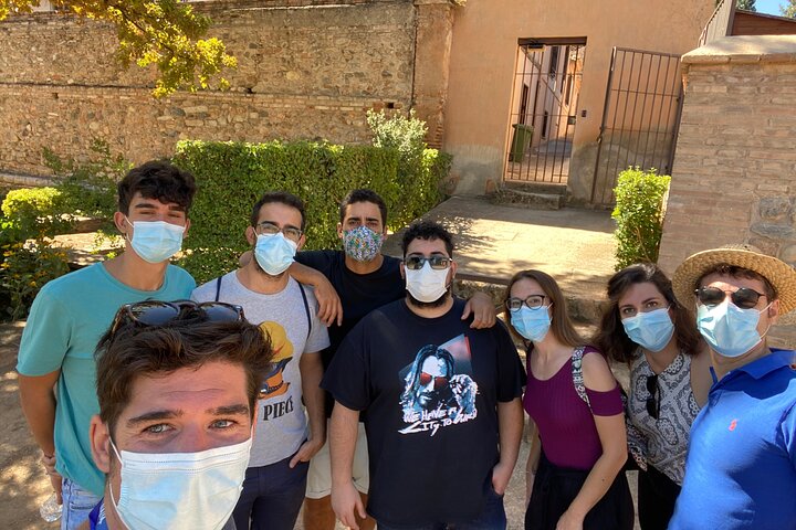 Private Tour With A Different Perspective of Alhambra