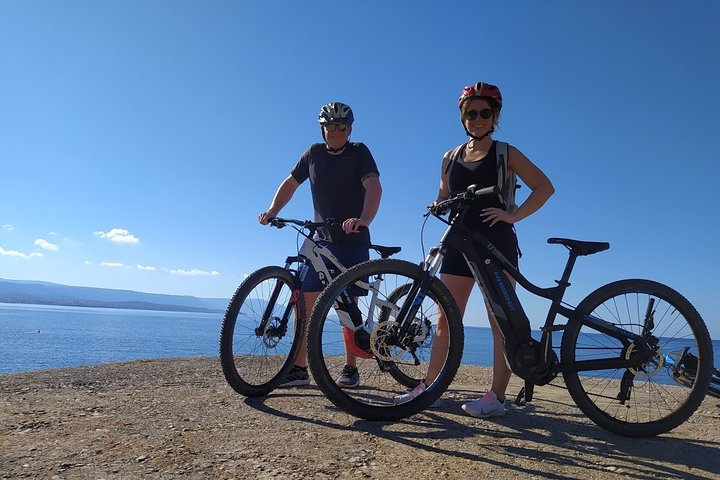 Alghero - Small Beaches Tour by E-bike more aperitif