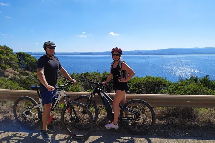 Alghero - Small Beaches Tour by E-bike more aperitif