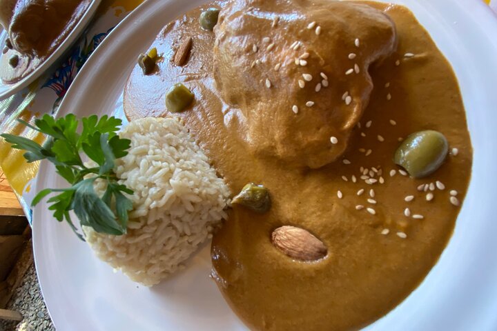 Oaxaca cooking: mole & tortilla class, market tour & mezcalitas