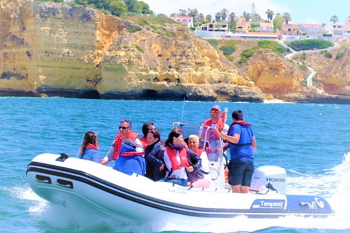Portimão: Benagil Caves Speedboat Tour