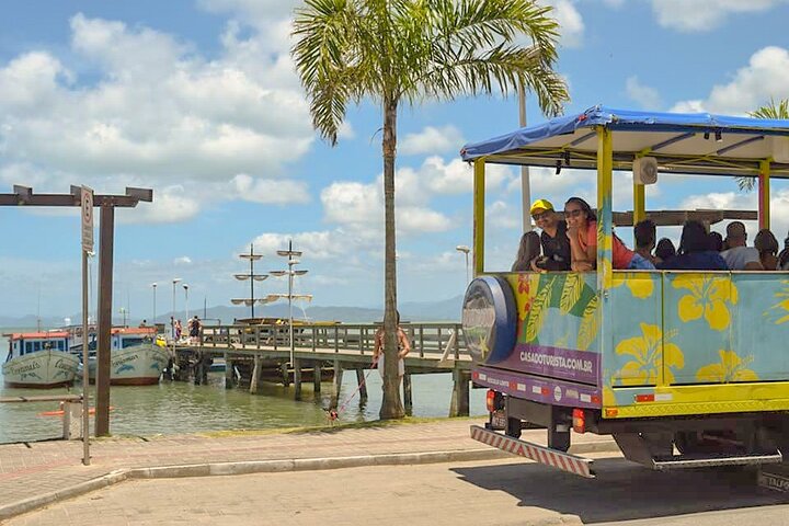 Bombinhas with Safari - Meet 7 Beaches of the Enchanted Peninsula