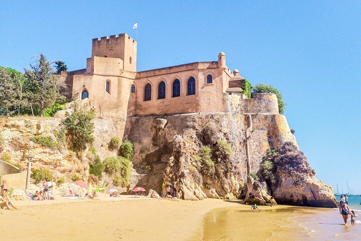 Portimão: Benagil Caves Speedboat Tour