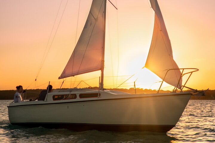 Sailing Tour through the Lagoon of the 7 Colors