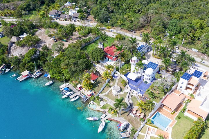 Bacalar Boat Tour and Visit to Cenotes