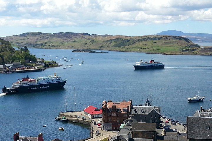 Oban, Highland Lochs, Glens,Castles and Glencoe Tour from Glasgow