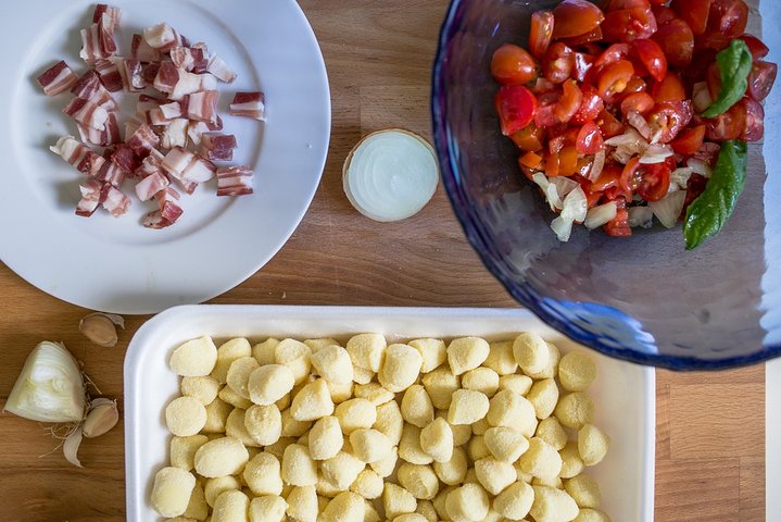 Private cooking class with lunch or dinner at a local's home in Ragusa