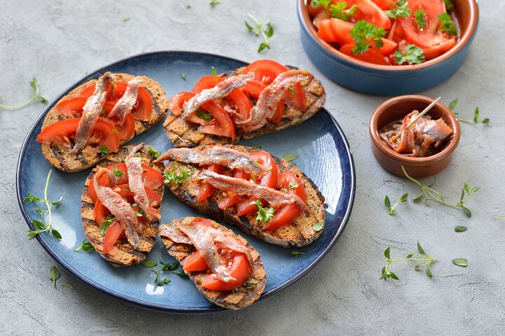 Private cooking class with lunch or dinner at a local's home in Ragusa